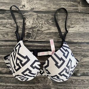 Till Midnight only! 🔥Pink Victoria Secret Bra